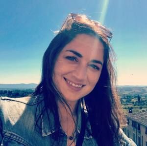 Meet your Posher, Caitlin